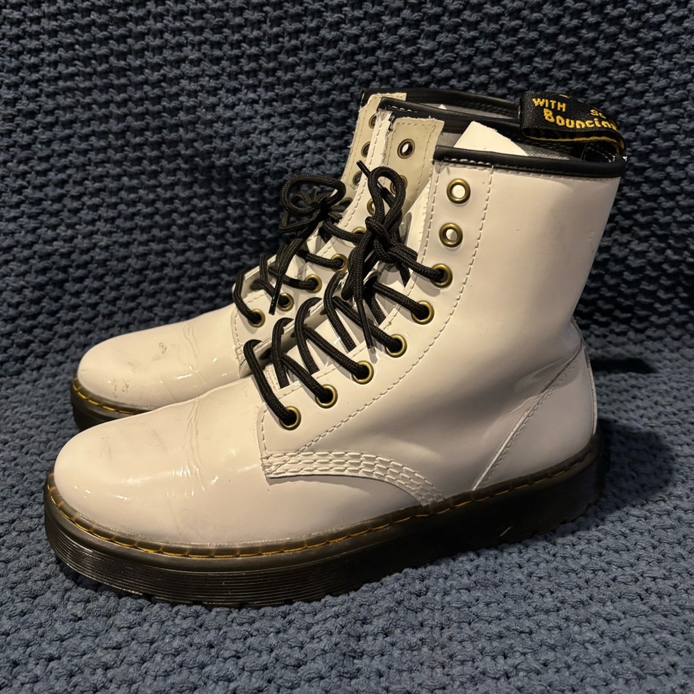 Dr.Martens Women’s white boots. Size 7
